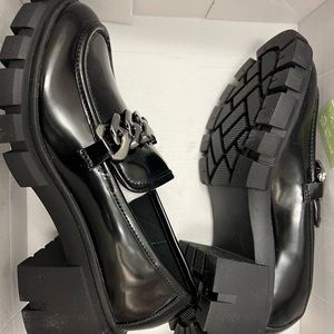 Brand new madden girl loafers!